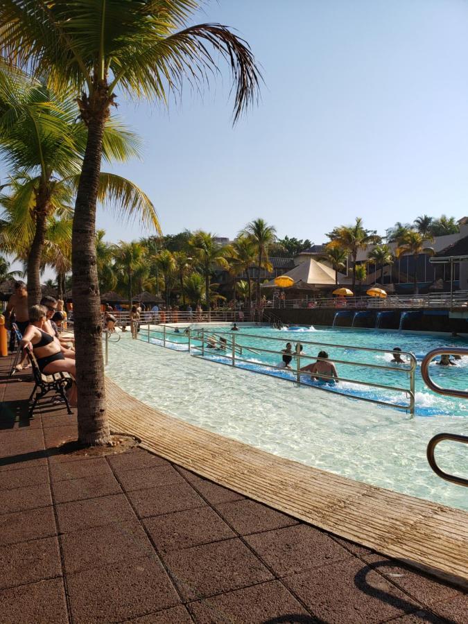 Casa Temporada Olimpia 8 Pessoas Com Piscina Villa Dış mekan fotoğraf